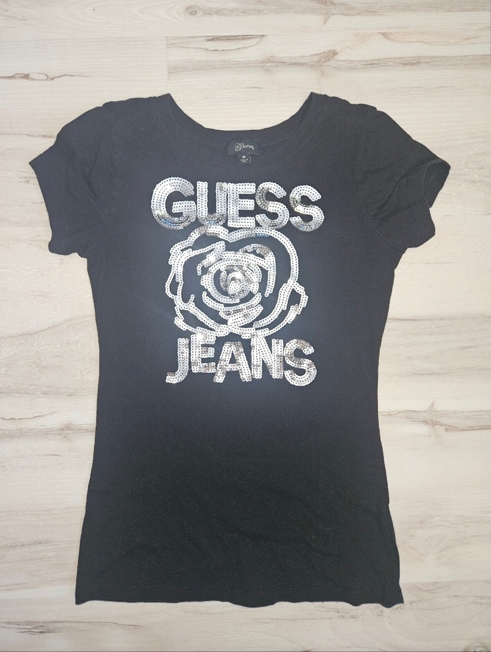 GUESS Jeans Vintage Y2K Womens/junior'sBlack Sequin Rose Graphic Baby Tee Size M